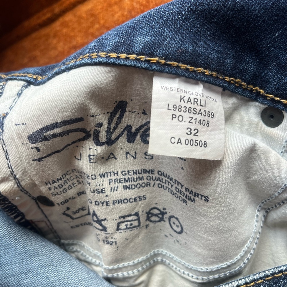 Vintage Silver Jeans 32 Karli Women’s Dark Blue Bermuda Shorts Y2K 2000’s - Picture 11 of 11